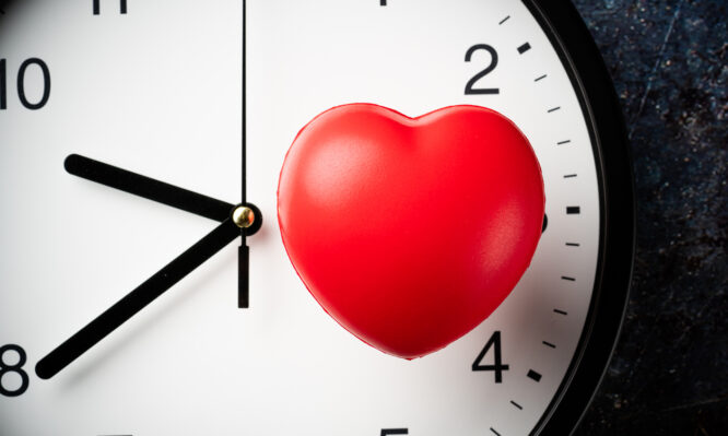 Πώς το βιολογικό ρολόι επιδρά στην καρδιακή υγεία μας
