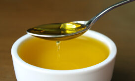 Ελαιόλαδο: Έλληνες επιστήμονες ερευνούν τον μηχανισμό δράσης της ουσίας DMB στο μικροβίωμα του εντέρου