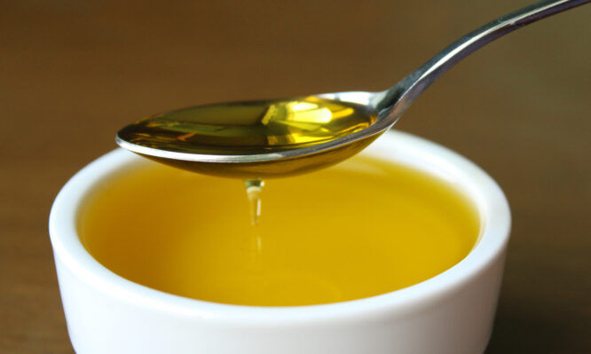 Ελαιόλαδο: Έλληνες επιστήμονες ερευνούν τον μηχανισμό δράσης της ουσίας DMB στο μικροβίωμα του εντέρου