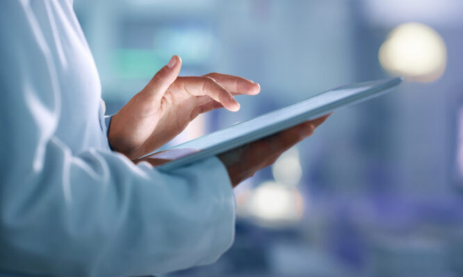 Σε λειτουργία ο Ψηφιακός Βοηθός για τον Γιατρό: Τι προσφέρει