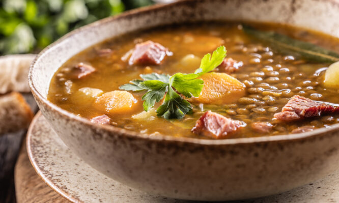 Φακές: Γιατί κάποιοι τις θεωρούν superfood - Τι προσφέρουν στον οργανισμό