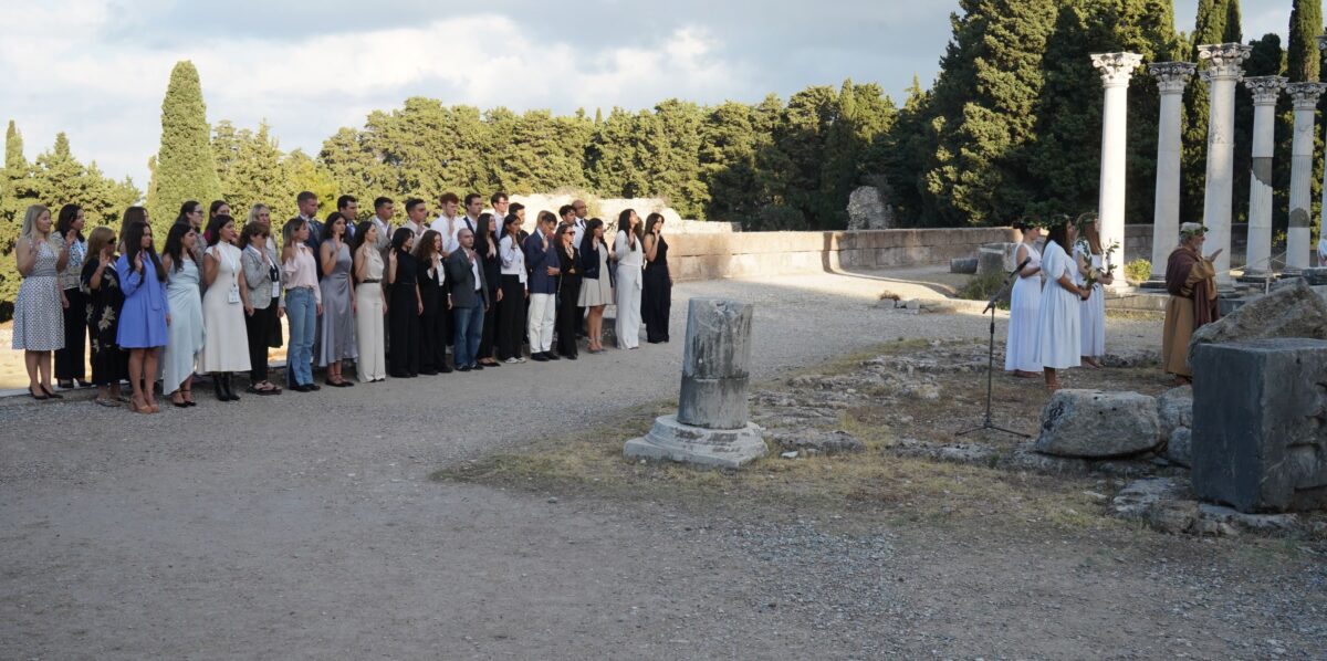 Ορκωμοσία στο Ασκληπιείο της Κω για 40 αριστούχους ιατρούς από όλο τον κόσμο