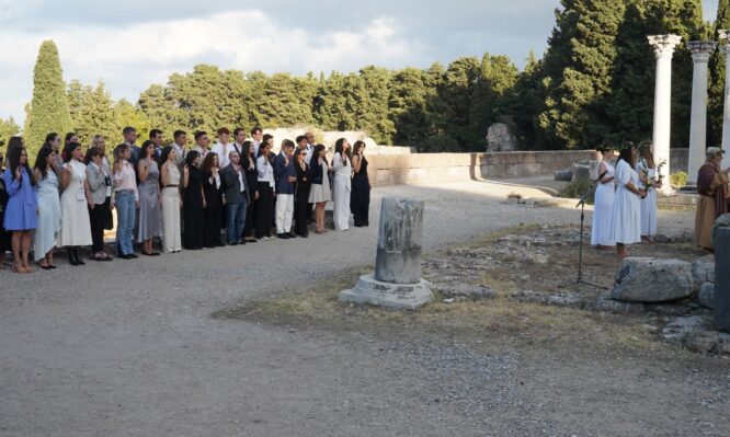 Ορκωμοσία στο Ασκληπιείο της Κω για 40 αριστούχους ιατρούς από όλο τον κόσμο