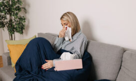 Βουλωμένη μύτη: Πώς μπορείτε να καταλάβετε αν είναι αλλεργία ή κρύωμα