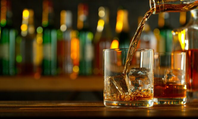 Ο αποκλεισμός ενός ενζύμου μπορεί να σπάσει τη σύνδεση μεταξύ αλκοόλ και ηπατικής νόσου