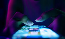 Μελέτη διαπιστώνει οφέλη για την ψυχική υγεία από την αποχή για μία εβδομάδα από τα social media