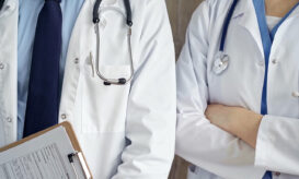 ΠΟΕΔΗΝ για προϋπολογισμό: Θα μεγαλώσει το κύμα μαζικών αποχωρήσεων από το ΕΣΥ