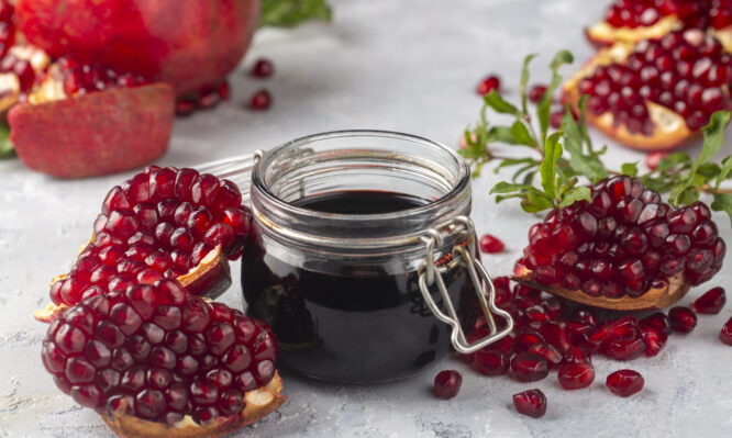 Ρόδι: Πόσες θερμίδες έχει, πώς είναι καλύτερο να το καταναλώνετε