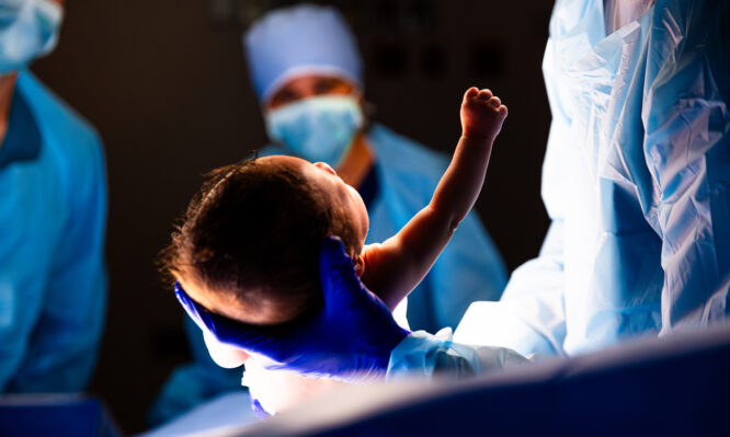 Αντοχή στα αντιβιοτικά: Πρωτοποριακή δοκιμή χρησιμοποιεί παλιά φάρμακα για να σώσει νεογνά από σήψη