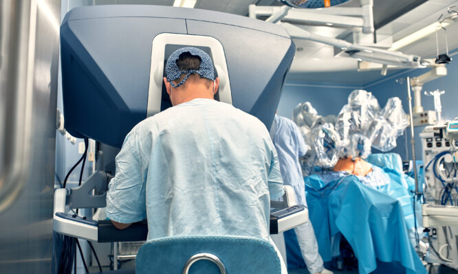 Ρομποτική προστατεκτομή με σύστημα Da Vinci για τον καρκίνο του προστάτη σε εξειδικευμένο χειρουργικό περιβάλλον