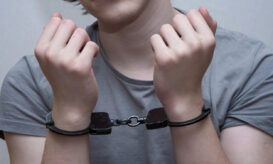 εφηβική παραβατικότητα