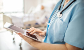 νοσηλεύτρια