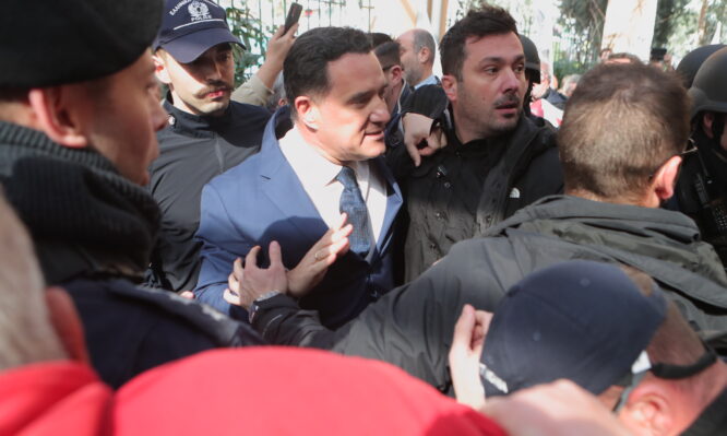 Γεωργιάδης