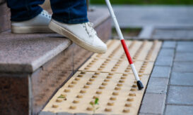 άτομα με αναπηρία