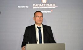 Παπαστράτος