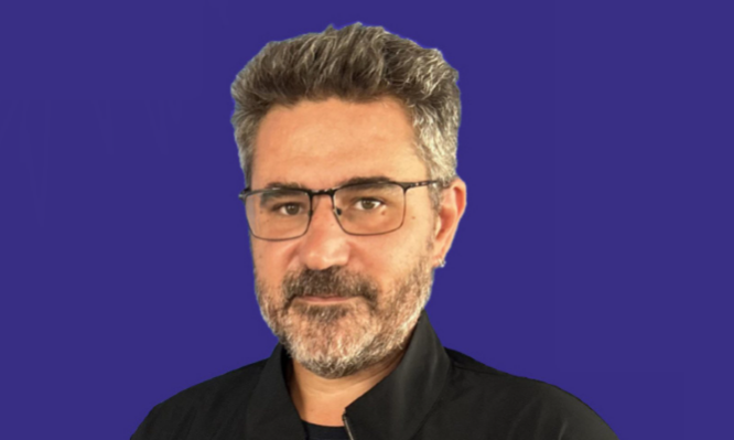 Θεανώ Φωτίου, Βαίλης Ρίζος