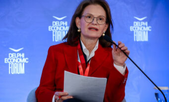 Ευαγγελία Κοράκη, HACRO, κλινικές μελέτες