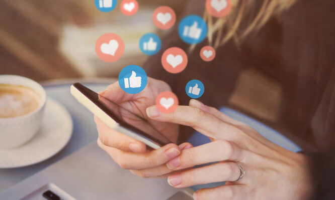 social media - likes - κατάθλιψη