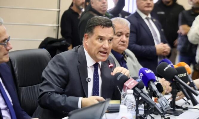 Άδωνις Γεωργιάδης
