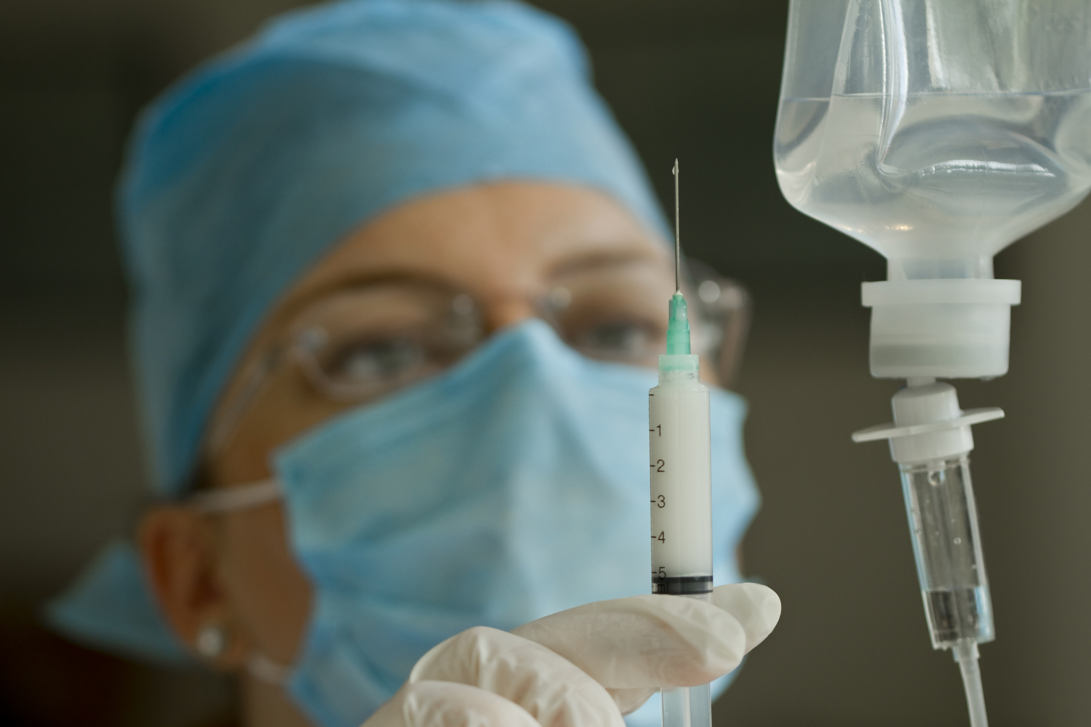 Προποφόλη: Το «εξαιρετικό εργαλείο» της αναισθησίας που γίνεται θανατηφόρο όπλο στα χέρια μη ειδικού γιατρού